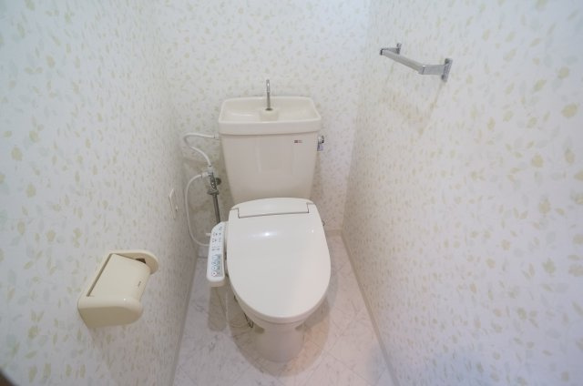 ファミール安倉のトイレ|参考、同建物・同間取りの号室