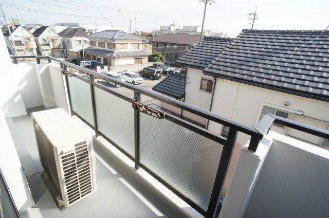 ファミール安倉のバルコニー|参考、同建物・同間取りの号室