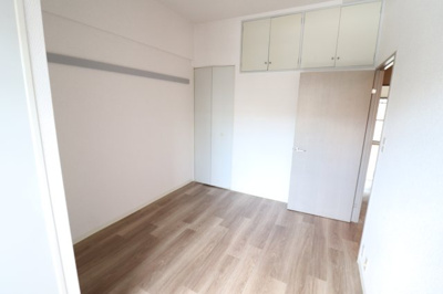 【寝室】 | サンライト鶴見