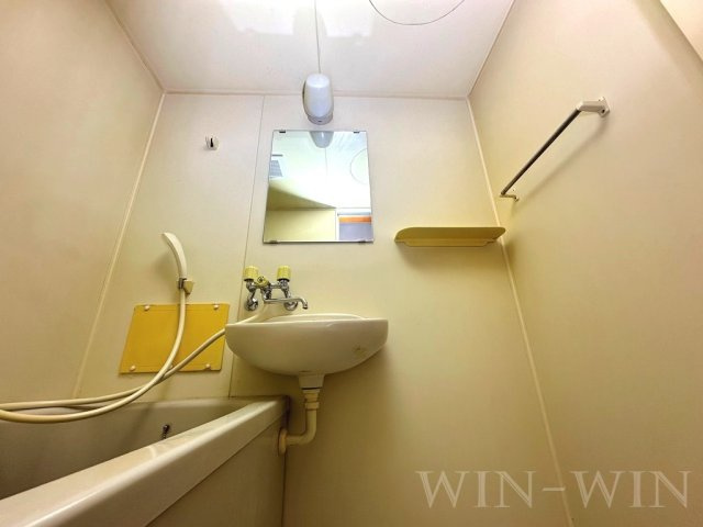 メゾンサマーアイの浴室