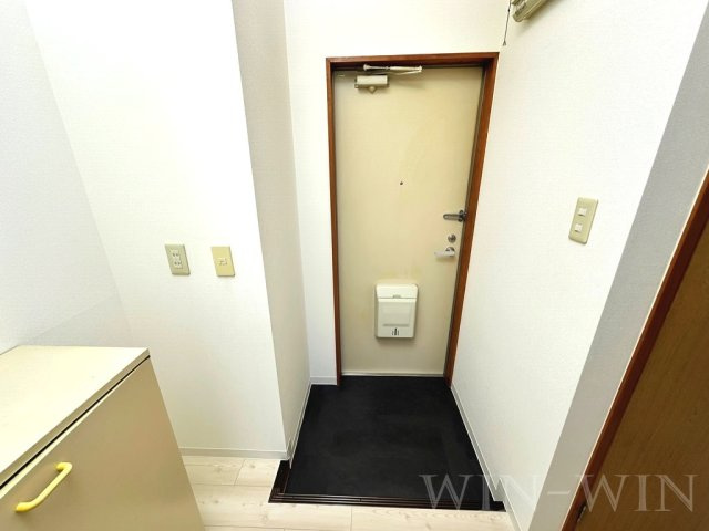 メゾンサマーアイの玄関