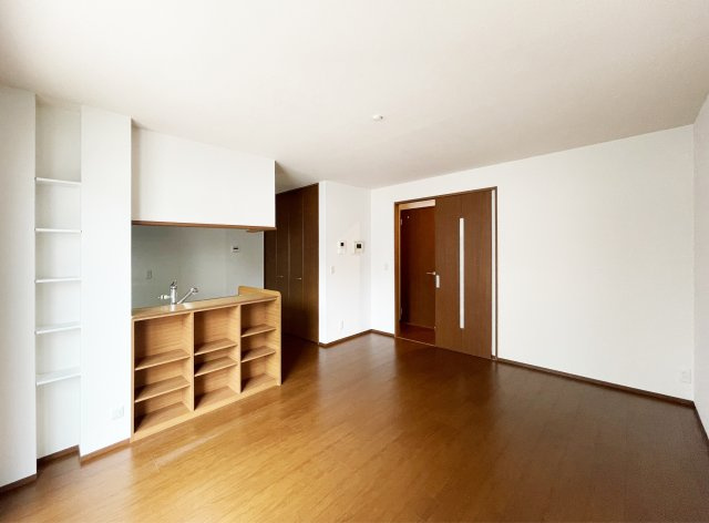 エヴァーグリーンヒルズの居間・リビング