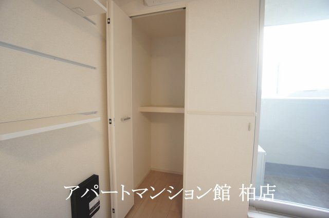 エレガントカーサⅢの収納