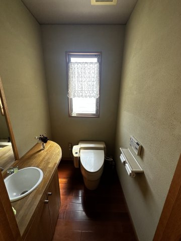 橋本市隅田町下兵庫・店付住宅・54501のトイレ