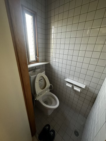 橋本市隅田町下兵庫・店付住宅・54501のトイレ