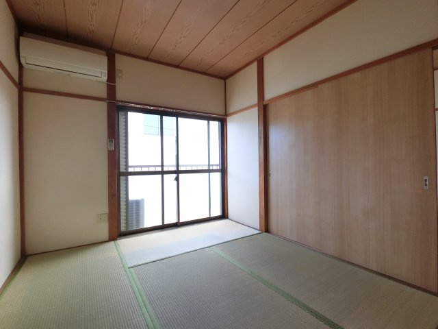 【居間・リビング】