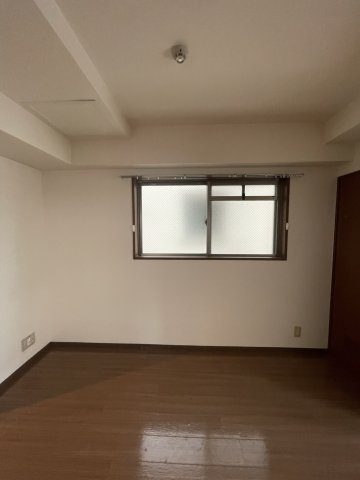 セントアミール南久宝寺の居間・リビング|(参考)同マンション同間取り他部屋の写真