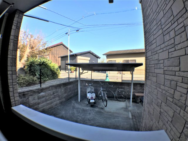 サンライズ・ヒルの駐車場