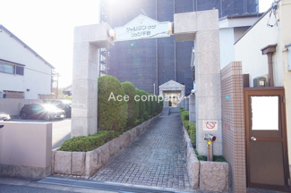 【外観】 | 【アプローチ】オートロック完備マンション☆周辺に生活施設充実です♪

