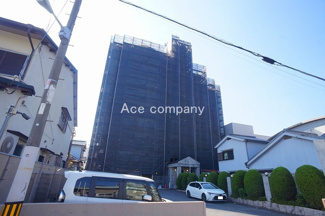 【外観】 | 只今、大規模修繕工事中です！平成23年10月16日現在。