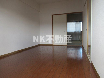 【寝室】 | ヴィルヌーブ・ソシア（吉田賃貸） | 開放的な寝室です