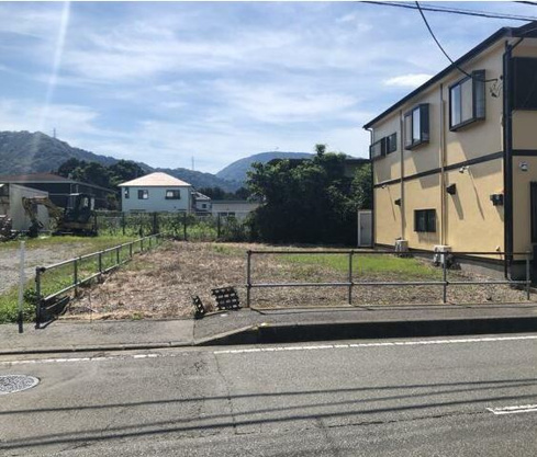 【前面道路含む現地写真】 | 伊東市荻　売地