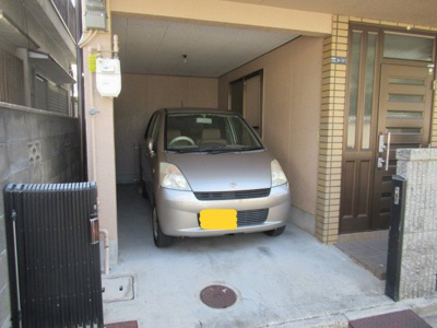 【駐車場】 | 御厨南2丁目貸家（八戸ノ里賃貸） | 駐車場付きです