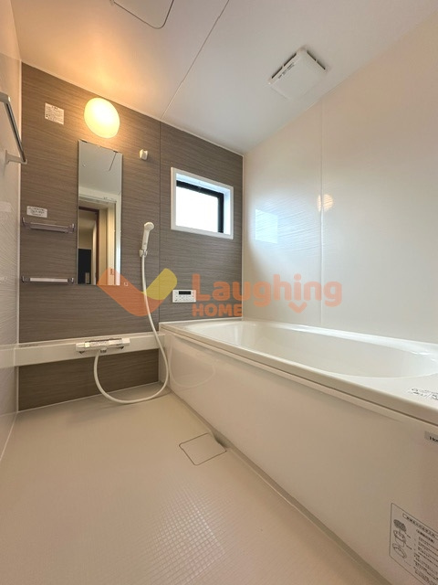 コーポアゼリアの浴室|コンパクトで使いやすいお風呂です