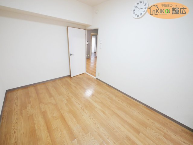 朝日プラザ佃町の洋室