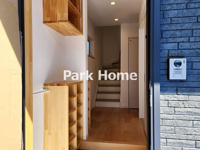 高知市薊野西町2丁目 戸建ての玄関