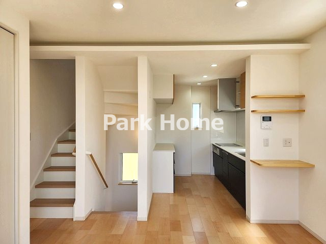 高知市薊野西町2丁目 戸建ての居間・リビング|２F：11.9LDK