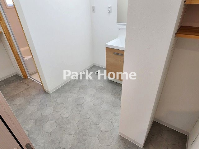 高知市薊野西町2丁目 戸建ての脱衣所