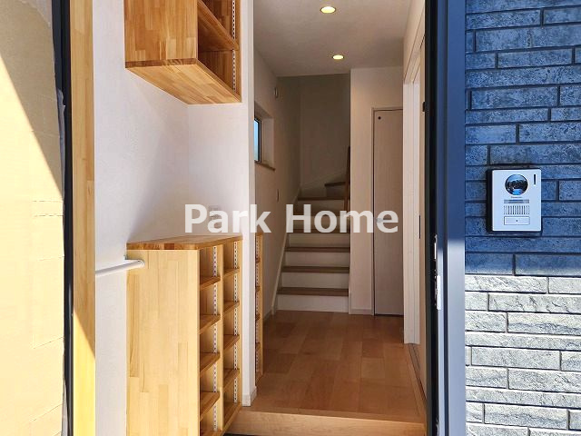 高知市薊野西町2丁目 戸建ての玄関