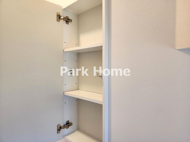 高知市薊野西町2丁目 戸建ての収納|１F：トイレ