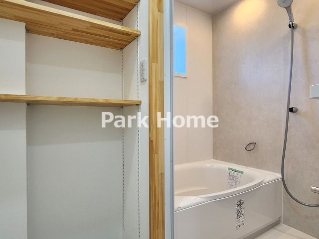 高知市薊野西町2丁目 戸建ての浴室