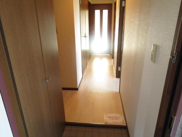 パークサイド篠崎の玄関|別部屋写真、参考になります