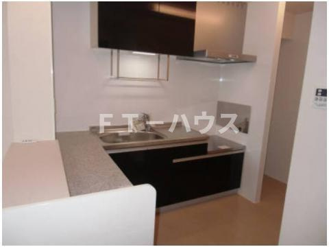 習志野市藤崎４丁目のアパートのキッチン