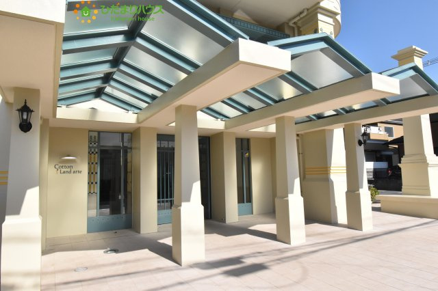 コットンアイランドアルテのエントランス