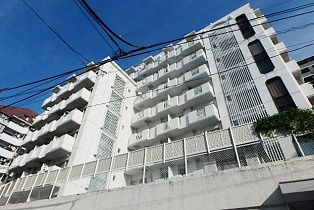 ヴェラハイツ新宿の外観