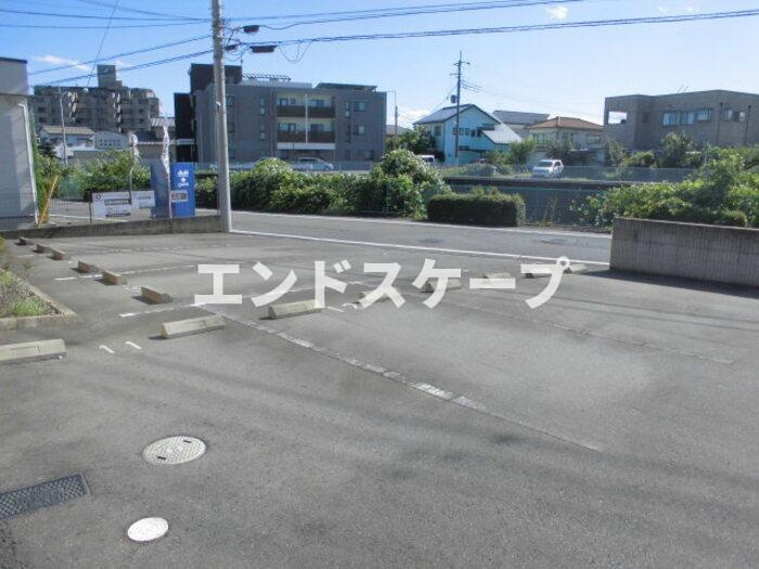 ルミエール大友　Ｄの駐車場|高崎、前橋のお部屋探しはエンドスケープまで！お客様の理想お聞かせ下さい♪