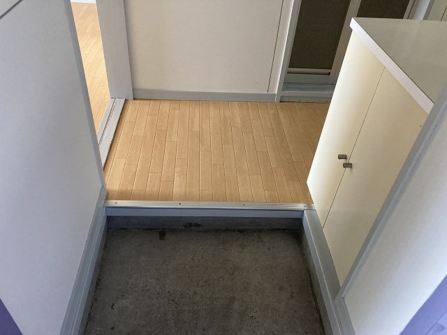 コーポ蜂屋の玄関