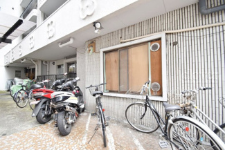 【駐車場】 | バイク置き場