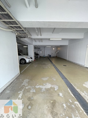【駐車場】 | ランドハウスチクサステーション