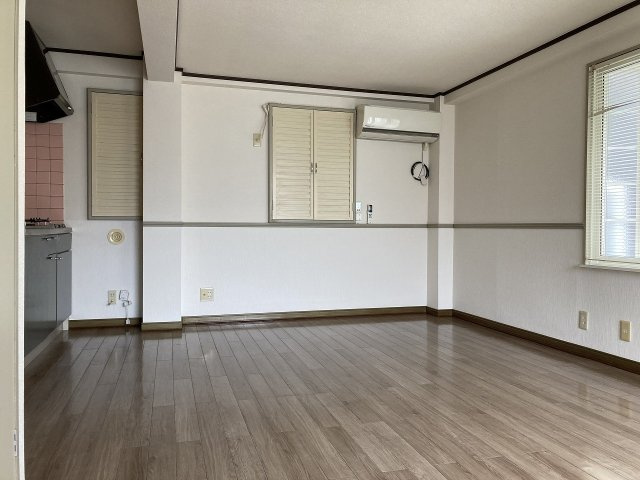 ハイクオリティマンションARAKIの洋室