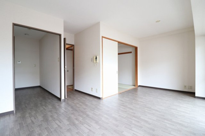 【居間・リビング】 | デイグラン鶴見EAST