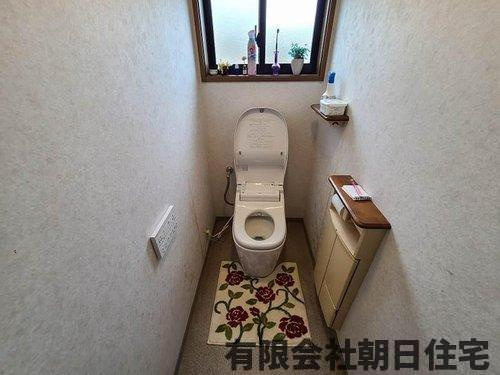 【トイレ】 | 東忌部町中古戸建 | 落ち着いたトイレです