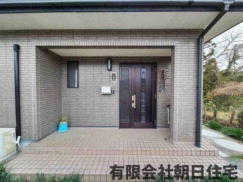 【外観】 | 東忌部町中古戸建 | 玄関外です