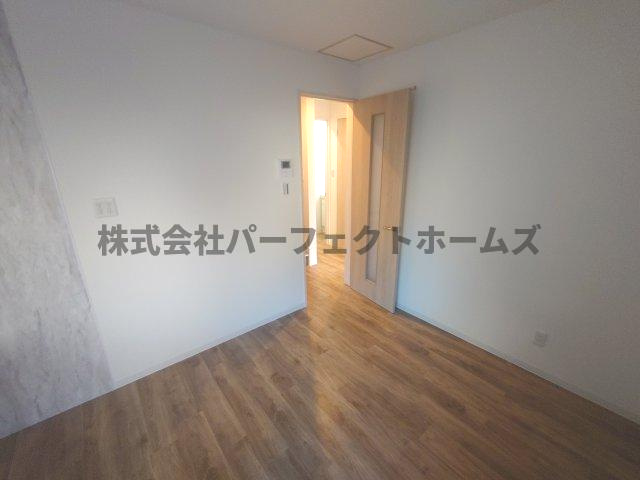 池田新町戸建て　賃貸の居間・リビング|ゆったりとしたリビングです