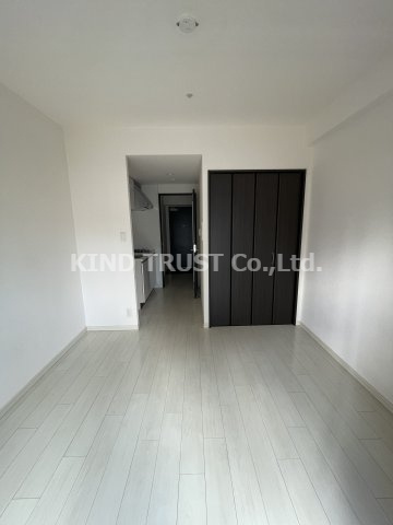 レオンコンフォート新梅田Ⅱの居間・リビング|ゆったり過ごせる居間です