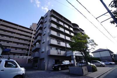 【外観】 | 【上質リノベ】ヴェルディ戸坂弐番館 | 現地（2023年11月30日10：00頃）撮影