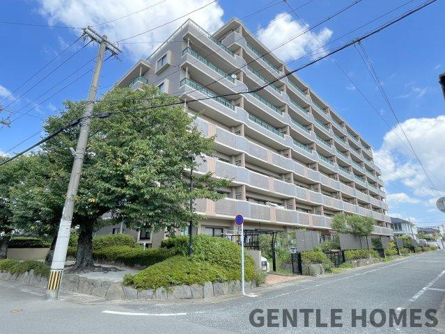 アルス長丘ウイングコートの外観