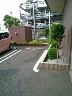 【駐車場】