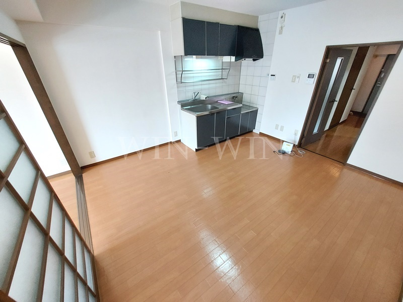 杉浦マンションの居間・リビング