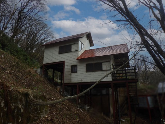 ニューパークひるが野①木造2階建の外観