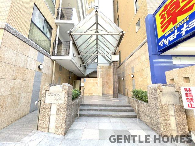 サンライフ六本松のエントランス