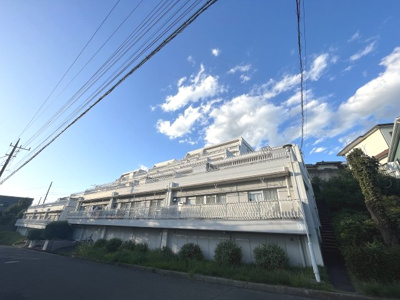 【外観】 | サニーヒル上永谷テラスハウス | 総戸数26戸、1979年3月築、管理人は巡回勤務につき管理体制良好です♪