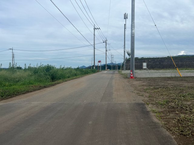 【前面道路含む現地写真】 | 富岡市宇田分譲地