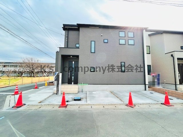 ◎高座郡寒川町一之宮3丁目　新築戸建　2号棟の前面道路含む現地写真|駐車スペースです☆