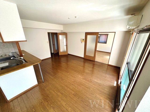 プランドール THREEの居間・リビング