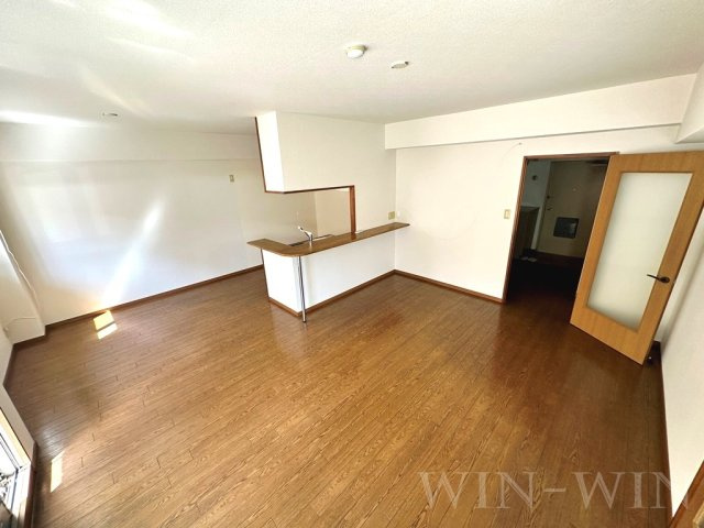 プランドール THREEの居間・リビング